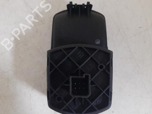 right-front-window-switch-opel-corsa-e-x15-2014-25050322 main image