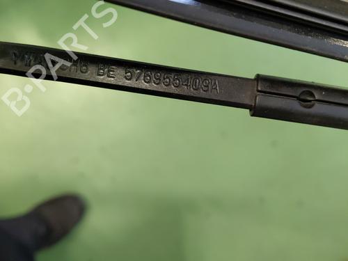 front-windshield-wiper-arm-skoda-karoq-nu7-nd7-2017-32655746 main image