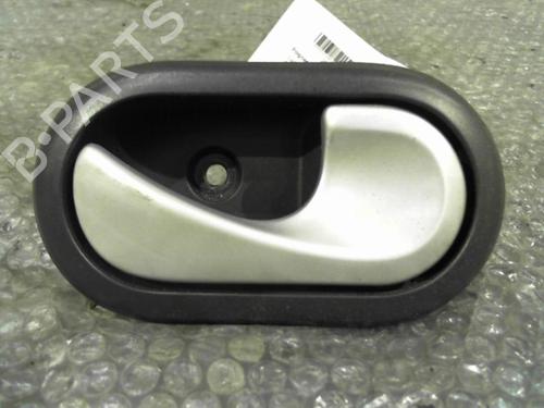 Used Front right interior door handle Front right interior door handle DACIA SANDERO 1.4 (BS0C, BS0A, BS0G, BS1F, BS0E) (75 hp) 24752388 24752388