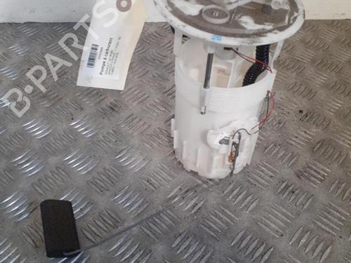 Used Fuel pump RENAULT KANGOO Express (FW0/1_) 1.5 dCi 70 (FW0A, KW0V) (68 hp) 31200413