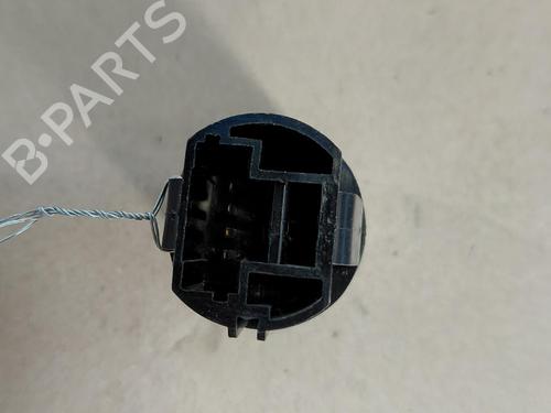 switch-renault-clio-iii-br01-cr01-2005-2006-2007-2008-2009-2010-2011-2012-2013-2014-38493131 main image