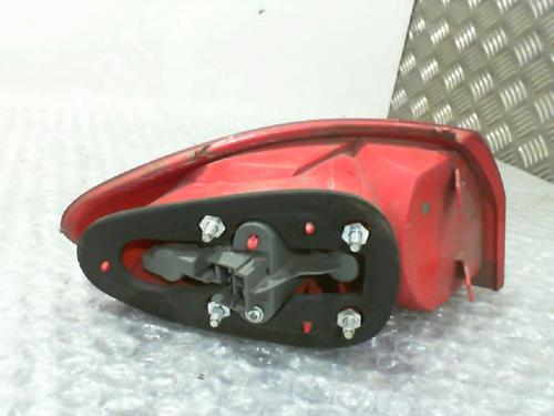 Used Right taillight Right taillight ALFA ROMEO 147 (937_) 1.6 16V T.SPARK (937.AXA1A, 937.AXB1A, 937.BXB1A) (120 hp) 24742677 24742677