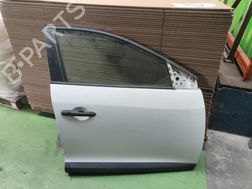 Used Right front door RENAULT MEGANE III Hatchback (BZ0/1_, B3_) 1.5 dCi (BZ09, BZ0D, BZ1W, BZ29, BZ14) (110 hp) 28190895