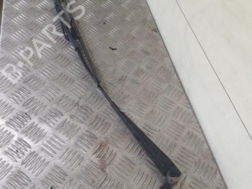 Used Front windshield wiper arm VW TRANSPORTER T4 Van (70A, 70H, 7DA, 7DH) 1.9 TD (68 hp) 24749481
