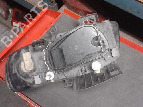 Used Right headlight SEAT CORDOBA (6K1, 6K2) 1.9 SDI (68 hp) 24758653