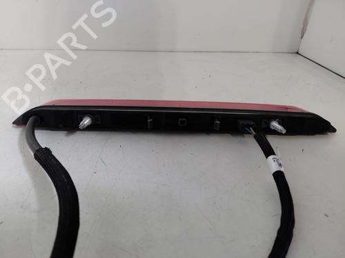 Used Third brake light Third brake light PEUGEOT 2008 II (UD_, US_, UY_, UJ_, UR_, UC_) 1.2 PureTech 130 (USHNS, URHNS) (130 hp) 30438503 30438503