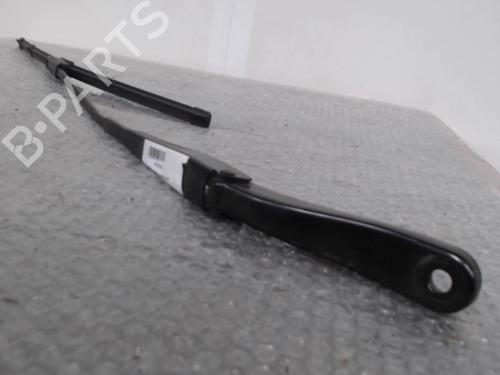 Used Front windshield wiper arm DACIA SANDERO II [2012-2025]  24765198