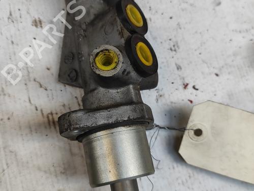 Used Brake master cylinder RENAULT CLIO II (BB_, CB_) 1.5 dCi (B/CB07) (65 hp) 24769217