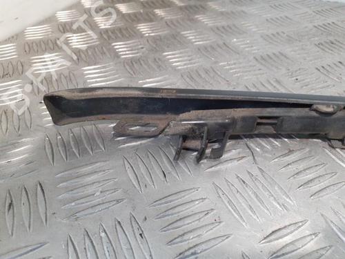 grille-vw-golf-iii-variant-1h5-1993-1994-1995-1996-1997-1998-1999-24761727 main image