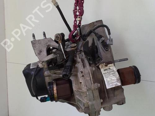 Used Gearbox Gearbox DACIA LOGAN MCV II TCe 90 (K8M1, K8MA, K8AC) (90 hp) 24747674 24747674