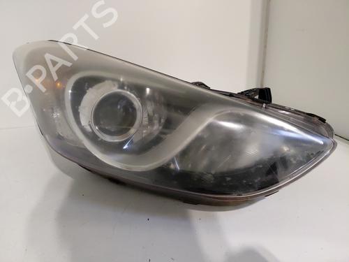 Used Right headlight HYUNDAI i30 (GD) 1.6 CRDi (128 hp) 30546795
