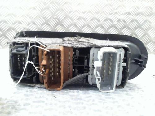 Switch RENAULT MEGANE II (BM0/1_, CM0/1_) 1.9 dCi (BM0G, CM0G) | BP24752543I30 