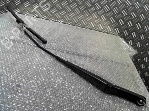 Used Front windshield wiper arm VW POLO V (6R1, 6C1) 1.2 TSI 16V (90 hp) 24765475