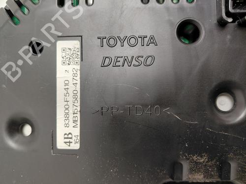 Kombiinstrument Kombiinstrument TOYOTA YARIS (_P13_) 1.5 Hybrid (NHP130_, NHP130) (101 hp) 39894866 39894866