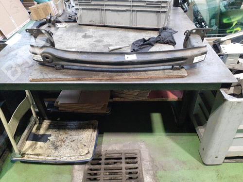Bumperbalk voor SEAT TOLEDO III (5P2) 1.9 TDI (105 hp) 24756928