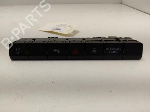 Used Warning switch Warning switch SKODA KAROQ (NU7, ND7) 1.6 TDI (115 hp) 32980892 32980892