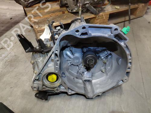 Used Gearbox NISSAN MICRA III (K12) 1.2 16V (65 hp) 24752610