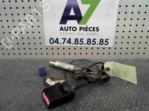 Used Seat buckle RENAULT RAPID Box Body/MPV (F40_, G40_) 1.9 D (F40R) (54 hp) 24752918