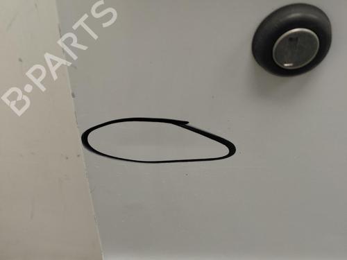 Used Right front door Right front door 37439225 37439225