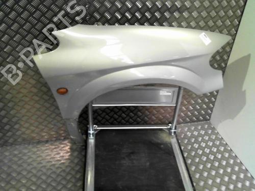 Used Right front fenders CHRYSLER VOYAGER IV (RG, RS) 2.5 CRD (141 hp) 24753145