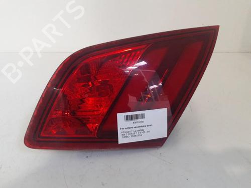 Used Right tailgate light Right tailgate light PEUGEOT 308 II (LB_, LP_, LW_, LH_, L3_) 1.6 HDi / BlueHDi 115 (115 hp) 24750630 24750630