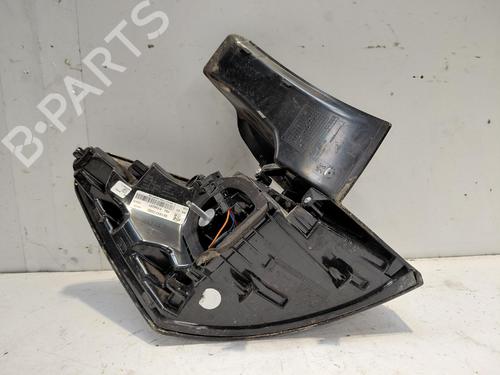 Used Right taillight Right taillight PEUGEOT 3008 II SUV (MC_, MR_, MJ_, M4_) 1.2 THP/ PureTech 130 (MRHNSM, MRHNSU, MRHNSJ, MRHNYW,... (131 hp) 40123044 40123044