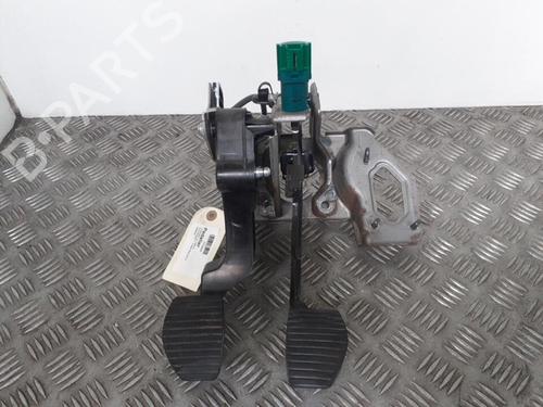 Used Pedal CITROËN C3 / C3 ORIGIN III (SX) 1.2 VTi 82 (82 hp) 24757406