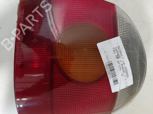 Used Right taillight Right taillight RENAULT TWINGO I (C06_) 1.2 (C066, C068) (58 hp) 33303821 33303821