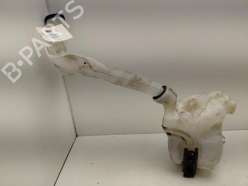 Used Windscreen washer tank Windscreen washer tank CITROËN C3 III (SX) 1.2 THP 110 (SXHNPS, SXHNZT, SXHNZ6) (110 hp) 33877147 33877147