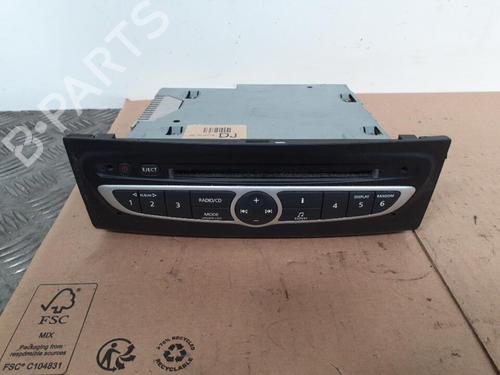Used Radio Radio RENAULT KOLEOS I (HY_) 2.0 dCi (HY0K) (150 hp) 24767946 24767946
