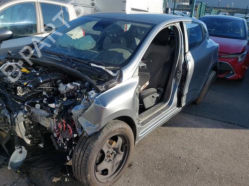 Brugte RENAULT CLIO V (B7_) 1.0 TCe 90 (B7MT) (91 hp) 4431904