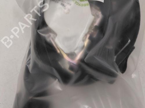 front-left-seatbelt-fiat-500l-351_-352_-2012-39608918 main image