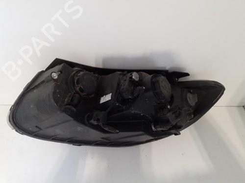 Used Right headlight Right headlight HYUNDAI SANTA FÉ II (CM) 2.2 CRDi 4x4 (155 hp) 24750774 24750774