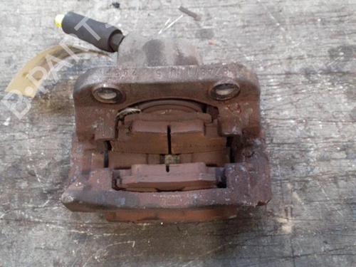 Bremssattel links vorne für RENAULT CLIO II (BB_, CB_) 1.5 dCi (B/CB07) (65 hp) 24746452