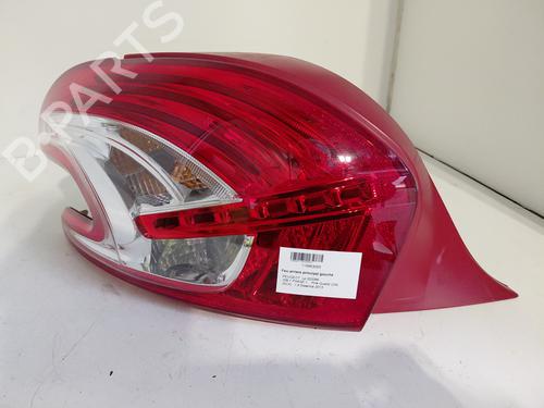 Feu arrière gauche PEUGEOT 208 I (CA_, CC_) 1.6 VTi (120 hp) 32134148