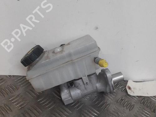Used Brake master cylinder RENAULT CLIO IV (BH_) 1.2 16V (73 hp) 24759373