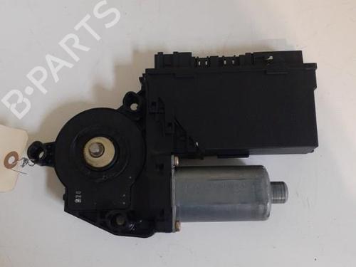 Used Right rear window motor Right rear window motor VW TOUAREG (7LA, 7L6, 7L7) 2.5 R5 TDI (174 hp) 24761509 24761509