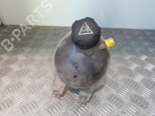 Used Expansion tank CITROËN C4 CACTUS 1.6 HDi 90 (92 hp) 24742145