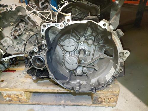 Boîte de vitesses MITSUBISHI SPACE STAR MPV (DG_A) 1.9 DI-D (DG4A) (102 hp) 31910152