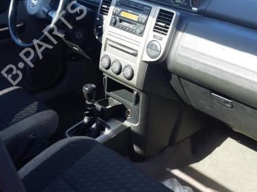 Right mirror NISSAN X-TRAIL I (T30) 2.2 Di 4x4 | BP24740211C27 