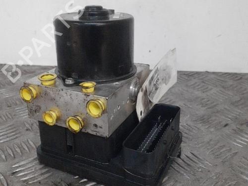 Used ABS pump ABS pump VOLVO S40 II (544) 1.6 D (110 hp) 24749095 24749095