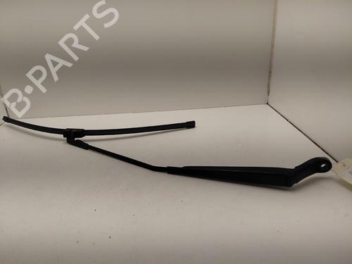 Used Front windshield wiper arm Front windshield wiper arm 31831176 31831176