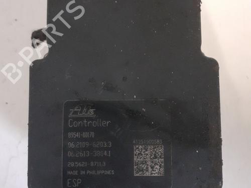 Used ABS pump ABS pump TOYOTA YARIS (_P13_) 1.4 D (NLP130_, NLP130) (90 hp) 36096428 36096428