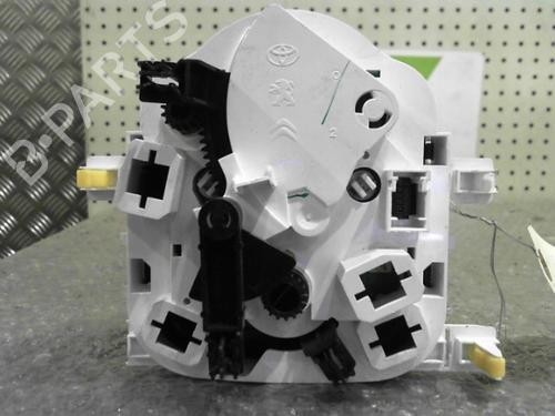 climate-control-toyota-aygo-_b4_-2014-24744012 main image