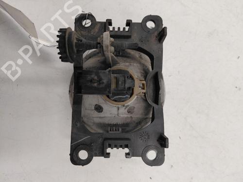 Used Left front fog light Left front fog light 39383686 39383686