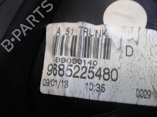 right-tailgate-light-citroen-c3-ii-sc_-2009-24764844 main image