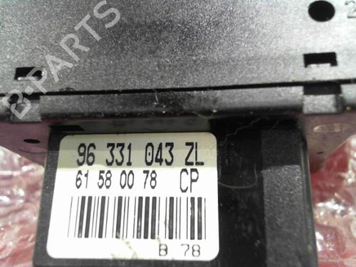 Used Steering column stalk Steering column stalk PEUGEOT 206 Hatchback (2A/C) 1.4 i (75 hp) 24752695 24752695