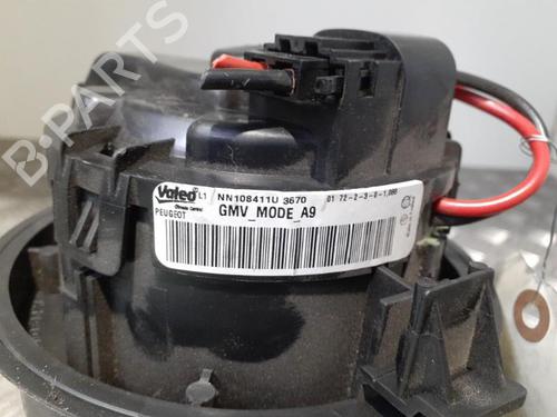 Used Heater blower motor Heater blower motor PEUGEOT 208 I (CA_, CC_) 1.6 HDi (92 hp) 24742204 24742204