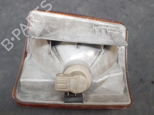 Used Right front indicator Right front indicator VW TRANSPORTER T4 Van (70A, 70H, 7DA, 7DH) 1.9 TD (68 hp) 24769277 24769277