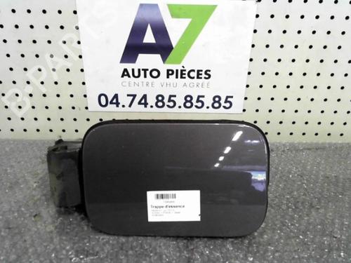 Używane Klapa wlewu paliwa RENAULT SCÉNIC II (JM0/1_) 1.9 dCi (JM0G, JM12, JM1G, JM2C) (120 hp) 24763596